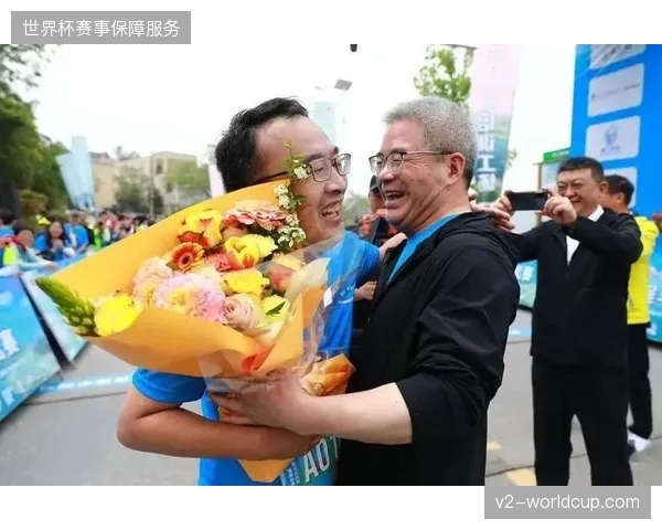 华为微内核离线验票方案落地甘肃马拉松，偏远起跑点实现无网环境顺畅入场。