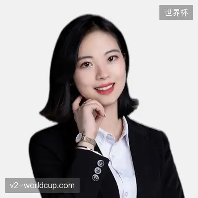 石彤